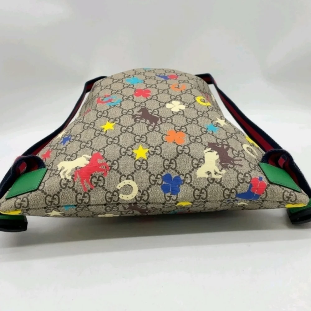 GUCCI GG Supreme Drawstring Backpack Horsebit Clover Print Italy NWOT - Picture 3 of 10